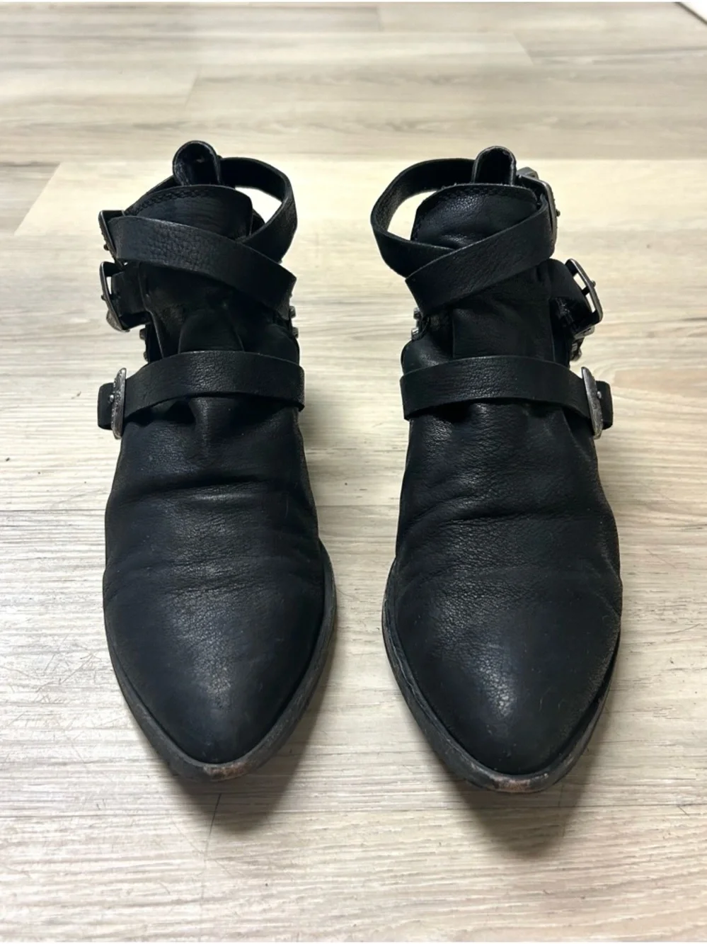 Dolce Vita Ankle Booties Women 9.5 Spur Cutout Studded Nubuck Black Leather Moto